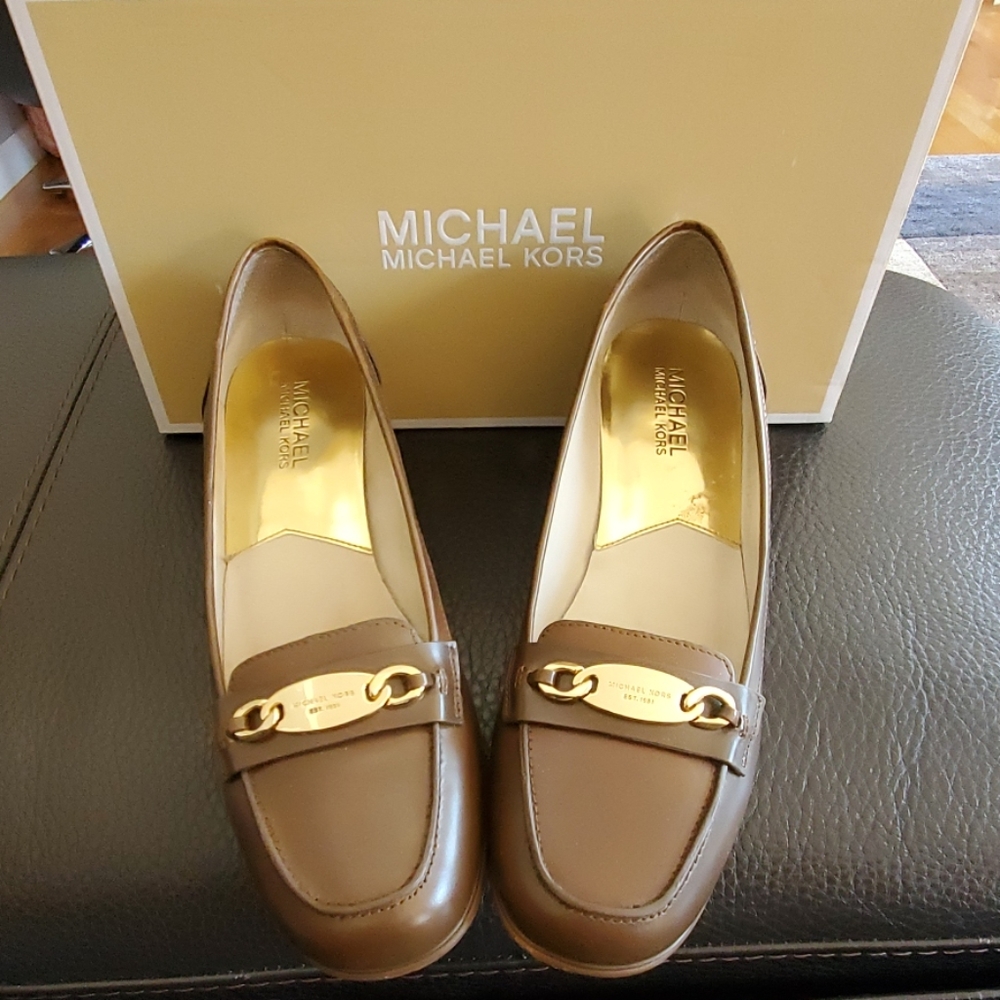 Women office shoe